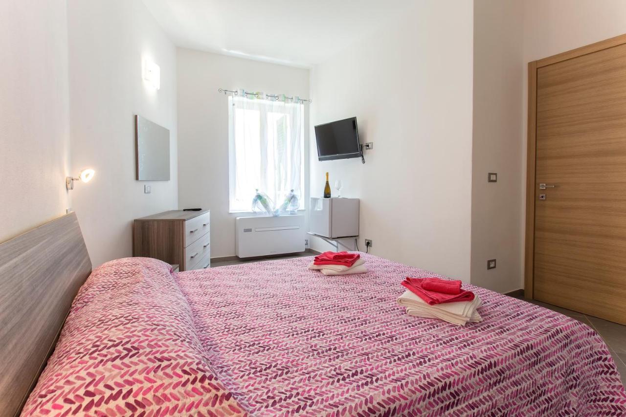 Nonna Adelina Apartments & Rooms Альгеро Экстерьер фото